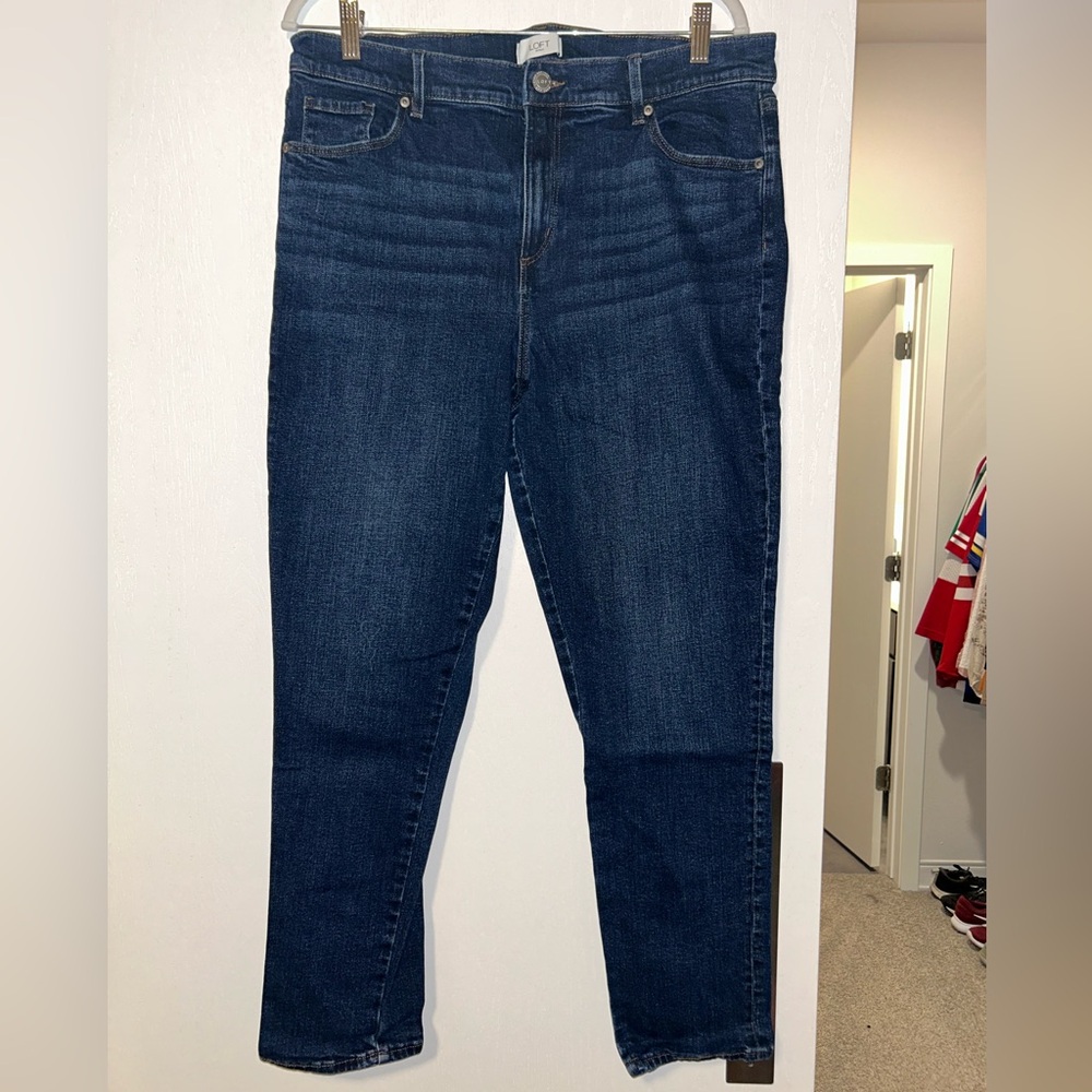 Like new LOFT Women's Deep Blue Skinny Jeans